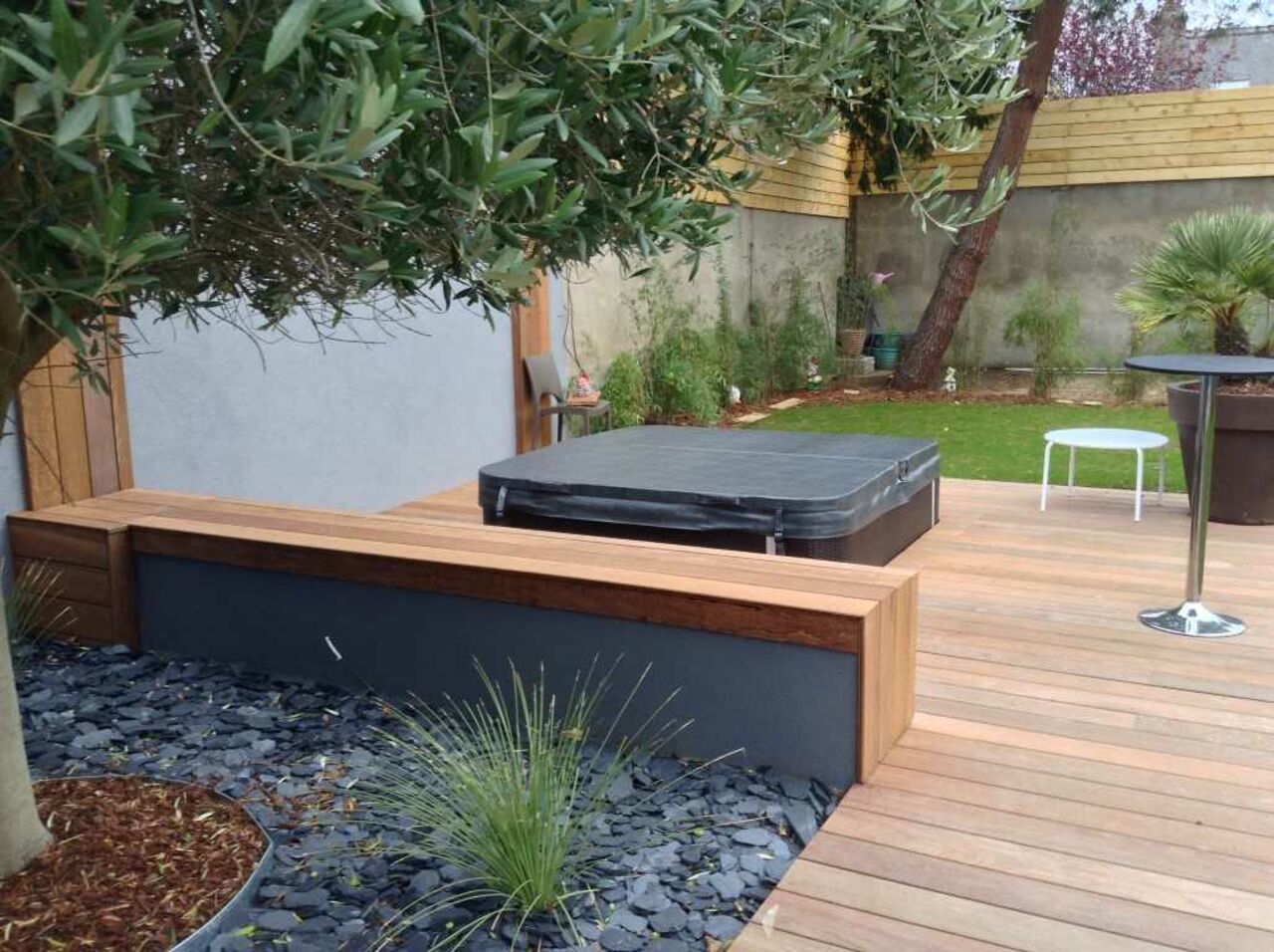 Aménagement d''une terrasse en bois et installation d''un spa - SAINT-BRIEUC img2838medium Aménagement d''une terrasse en bois et installation d''un spa - SAINT-BRIEUC img2838medium